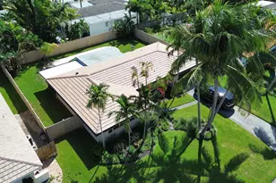 2630 NE 53rd Ct, Lighthouse Point, FL 33064 - Photo 2