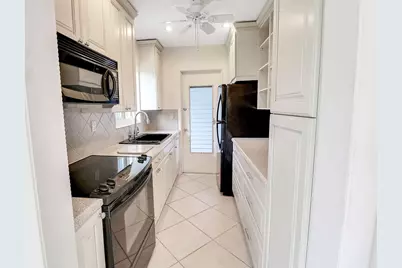 4111 NE 21st Way #211C, Lighthouse Point, FL 33064 - Photo 8