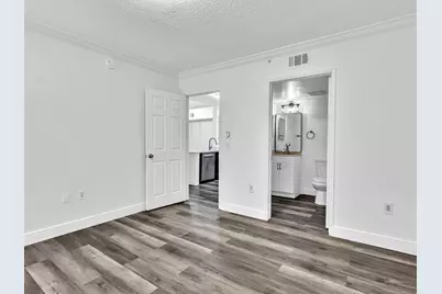 2433 Centergate Drive, Miramar, FL 33025 - Photo 26
