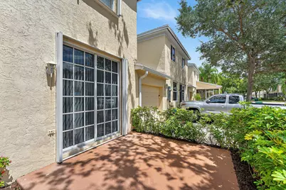 11031 Periwinkle Lane, Tamarac, FL 33321 - Photo 12