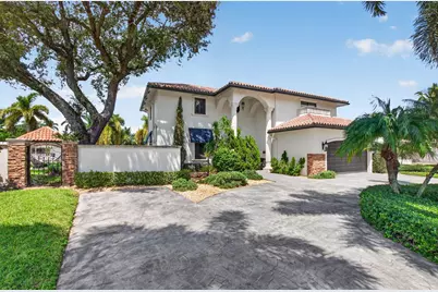 749 SW 2nd Street, Boca Raton, FL 33486 - Photo 2