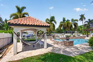 749 SW 2nd St, Boca Raton, FL 33486 - Photo 32