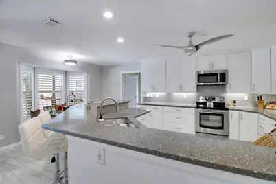 8552 Thousand Pines Circle, West Palm Beach, FL 33411 - Photo 4