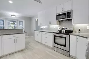 8552 Thousand Pines Cir, West Palm Beach, FL 33411 - Photo 10