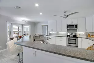 8552 Thousand Pines Cir, West Palm Beach, FL 33411 - Photo 6