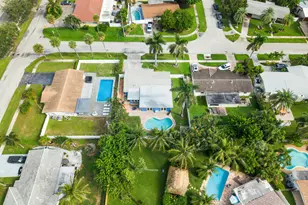 2210 NE 51st St, Lighthouse Point, FL 33064 - Photo 24