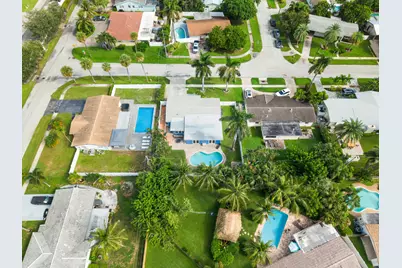 2210 NE 51st Street, Lighthouse Point, FL 33064 - Photo 20