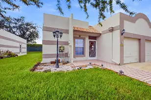 9160 Fairbanks Ln, Boca Raton, FL 33496 - Photo 4
