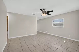 8697 SE Hobe Ridge Ave, Hobe Sound, FL 33455 - Photo 6