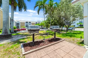 2990 NE 16th Ave, Oakland Park, FL 33334 - Photo 20