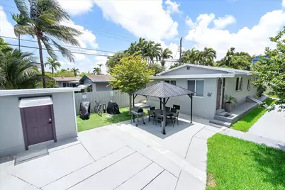 720 NE 7th Street #8, Hallandale Beach, FL 33009 - Photo 22