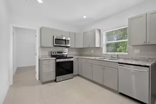 7571 La Salle Blvd, Miramar, FL 33023 - Photo 12