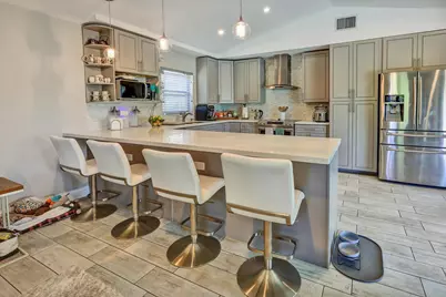 7007 NW 40th Place, Coral Springs, FL 33065 - Photo 12