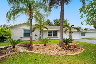 4091 Lakespur Circle N, Palm Beach Gardens, FL 33410 - Photo 2