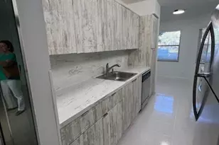 1351 SW 125th Ave SW, Pembroke Pines, FL 33027 - Photo 2