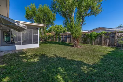28 SE 8th Avenue, Deerfield Beach, FL 33441 - Photo 18