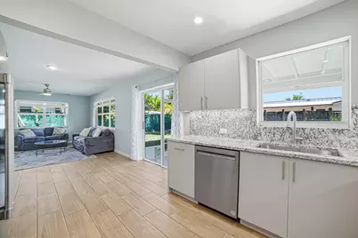 28 SE 8th Avenue, Deerfield Beach, FL 33441 - Photo 6
