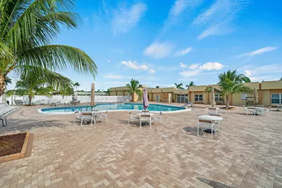 2883 Crosley Drive W #F, West Palm Beach, FL 33415 - Photo 32