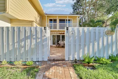 232 Seabreeze Circle, Jupiter, FL 33477 - Photo 2