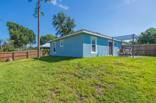 7735 101st Ct, Vero Beach, FL 32967 - Photo 22