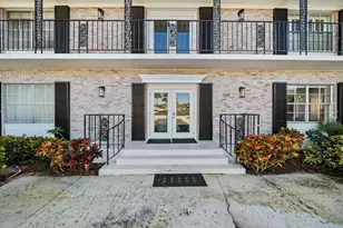 130 Yacht Club Dr, North Palm Beach, FL 33408 - Photo 2