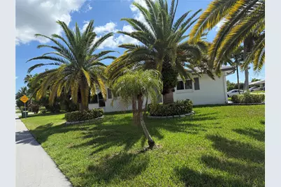 4605 NW 49th Street, Tamarac, FL 33319 - Photo 2
