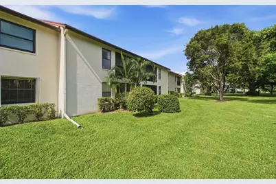 3340 Lucerne Park Drive, Greenacres, FL 33467 - Photo 20