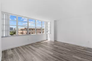 6855 Abbott Ave, Miami Beach, FL 33141 - Photo 16