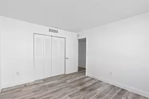 6855 Abbott Ave, Miami Beach, FL 33141 - Photo 20