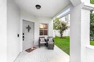 16856 SW 1st Pl, Pembroke Pines, FL 33027 - Photo 4
