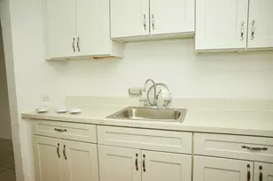 25 NE 43rd St, Miami, FL 33137 - Photo 26
