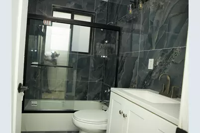 25 NE 43rd Street, Miami, FL 33137 - Photo 24