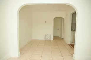 25 NE 43rd St, Miami, FL 33137 - Photo 10