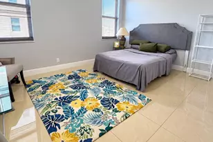 427 Golden Isles Dr, Hallandale Beach, FL 33009 - Photo 4