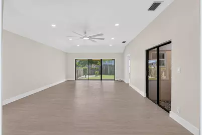 4398 NE 5th Avenue, Boca Raton, FL 33431 - Photo 10