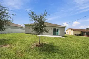 1811 SE Sandia Dr, Port Saint Lucie, FL 34983 - Photo 38