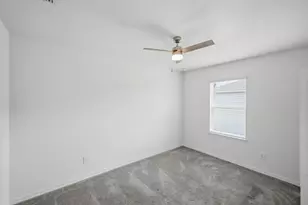 1811 SE Sandia Dr, Port Saint Lucie, FL 34983 - Photo 18