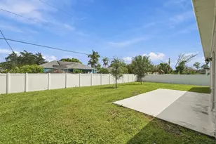 1811 SE Sandia Dr, Port Saint Lucie, FL 34983 - Photo 36
