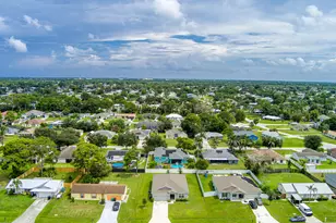 1811 SE Sandia Dr, Port Saint Lucie, FL 34983 - Photo 6
