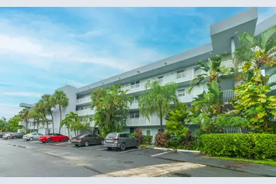 101 Royal Park Drive #1C, Oakland Park, FL 33309 - Photo 2