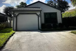 2551 Bedford Mews Dr, Wellington, FL 33414 - Photo 2