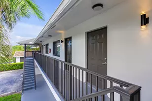 520 NE 45th St, Boca Raton, FL 33431 - Photo 2