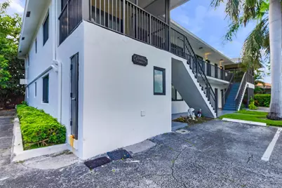 520 NE 45th Street #4, Boca Raton, FL 33431 - Photo 1