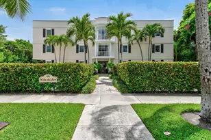 226 Brazilian Ave, Palm Beach, FL 33480 - Photo 2