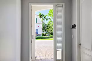 4679 Tara Cove Way, West Palm Beach, FL 33417 - Photo 16