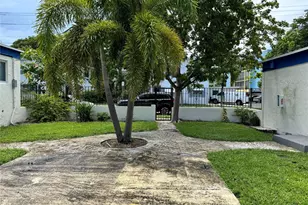 1857 Madison St, Hollywood, FL 33020 - Photo 8