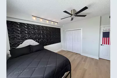 616 Clearwater Park Road #805, West Palm Beach, FL 33401 - Photo 6