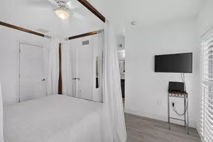 9730 NW 23rd Ct, Pembroke Pines, FL 33024 - Photo 22