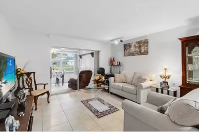 136 Lake Rebecca Drive, West Palm Beach, FL 33411 - Photo 14