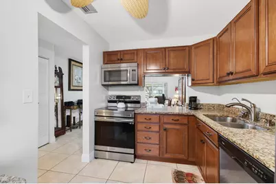 136 Lake Rebecca Drive, West Palm Beach, FL 33411 - Photo 2